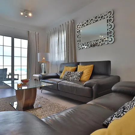 فيلة Pousadoiro بلايا بلانكا