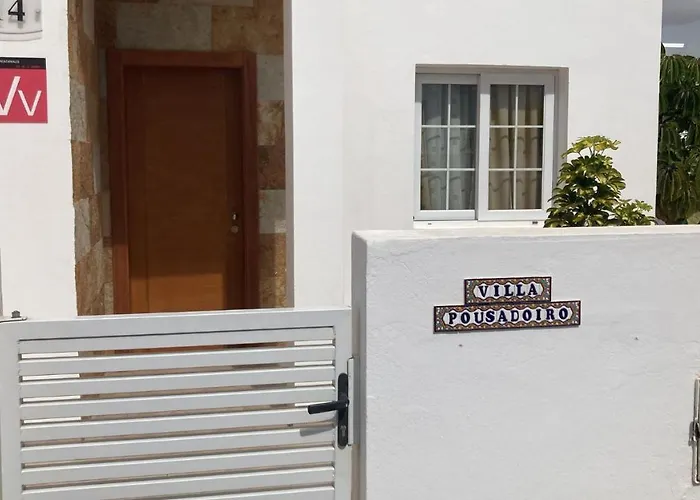 فيلة Pousadoiro *